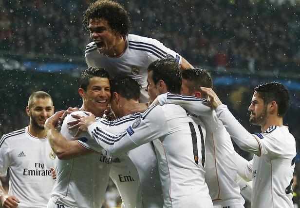 时尚耳机、电子产品包装盒设计